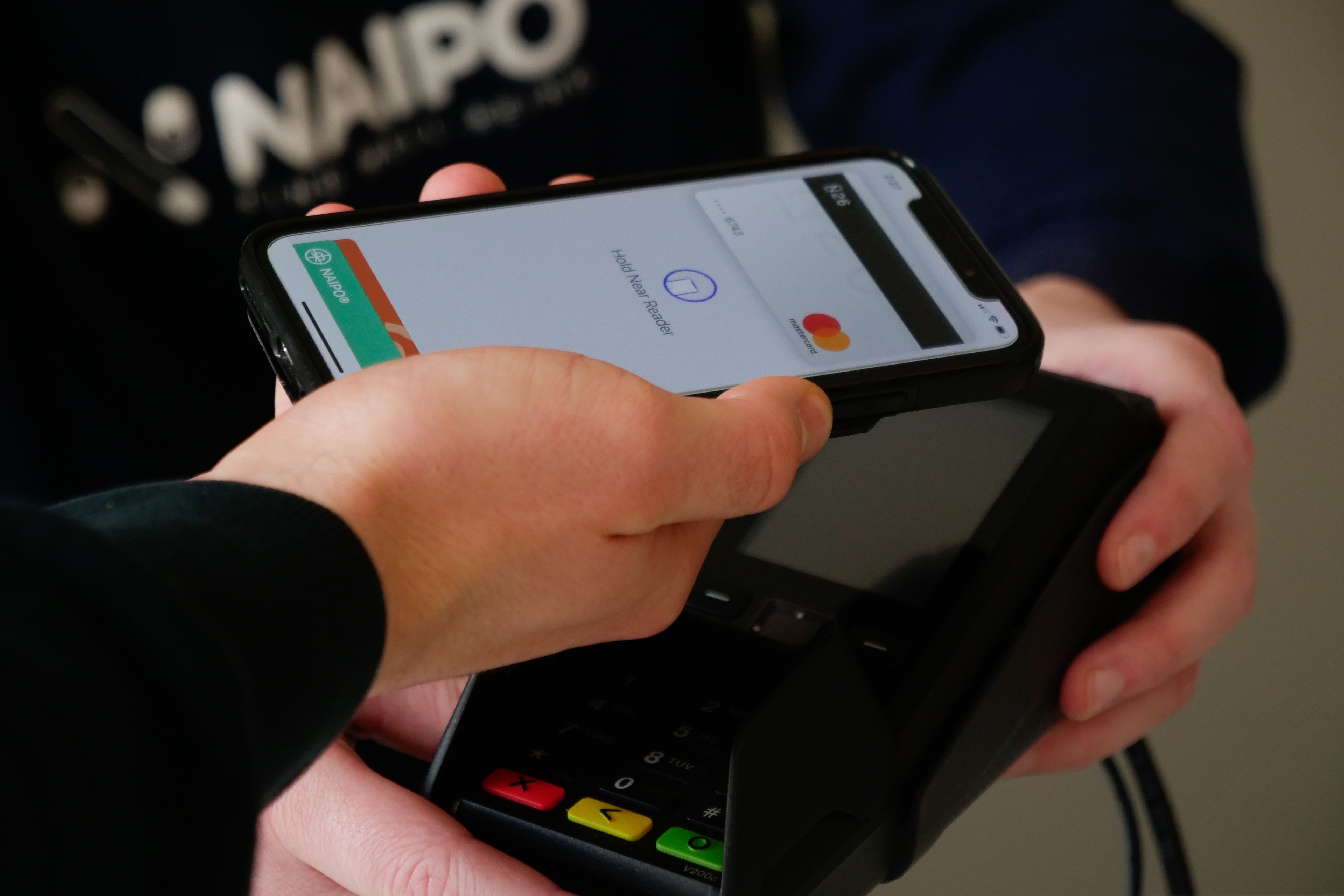 Contactless phone payment 