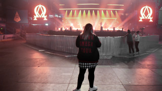 Henkilökuva: Carla Ahonius – koulukiusatusta tytöstä Cheekin manageriksi