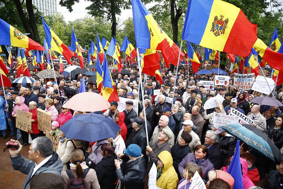 Moldova attacks on civil society mount while the government tries to push through the electoral system change