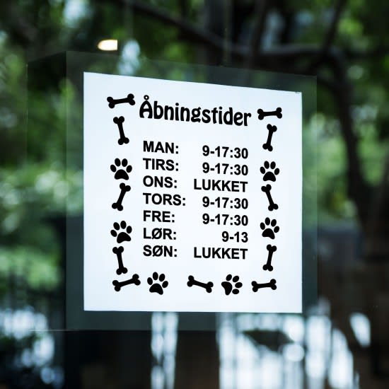 Åbningstider poter/ben (sticker) Åbningstider poter/ben (sticker)