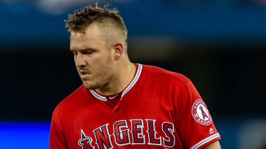 After Early Exit Mike Trout Day To Day With Calf Tightness Yardbarker