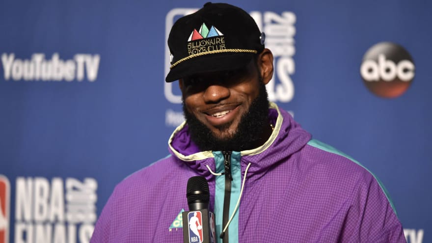 lakers lebron hat