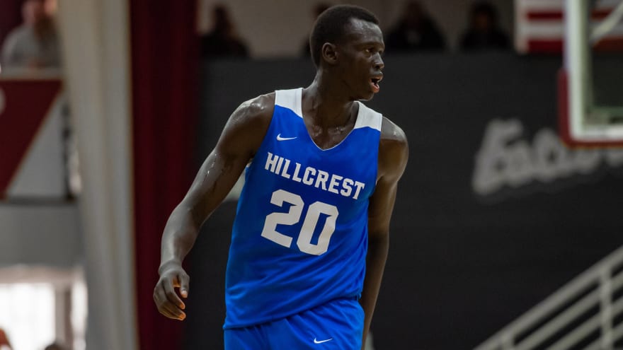 Five Star Cbb Recruit Makur Maker Commits To Howard Over Kentucky