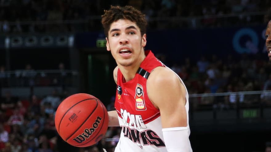 Report Lamelo Ball Withdraws From Rest Of Nba Combine Yardbarker