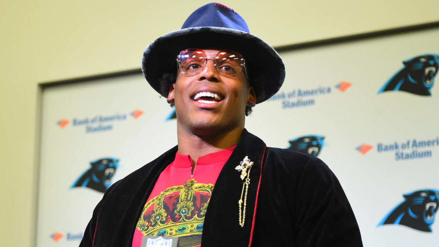Panthers Lb Thomas Davis Has Hilarious Take On Cam Newton S Fashion Style Yardbarker
