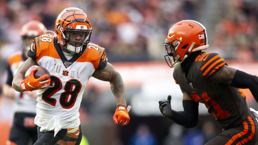 Watch Joe Mixon Turns Loss Into Unbelievable 29 Yard Run Vs Patriots Yardbarker