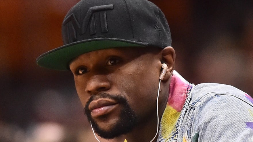 Watch Floyd Mayweather Embarrassed With Crossover At Charity Basketball Game Yardbarker
