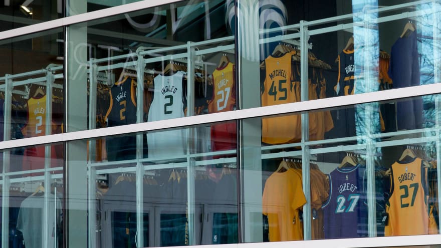 Report Nba Sued For More Than 1 25m Over Alleged Unpaid Rent On Nyc Store Yardbarker