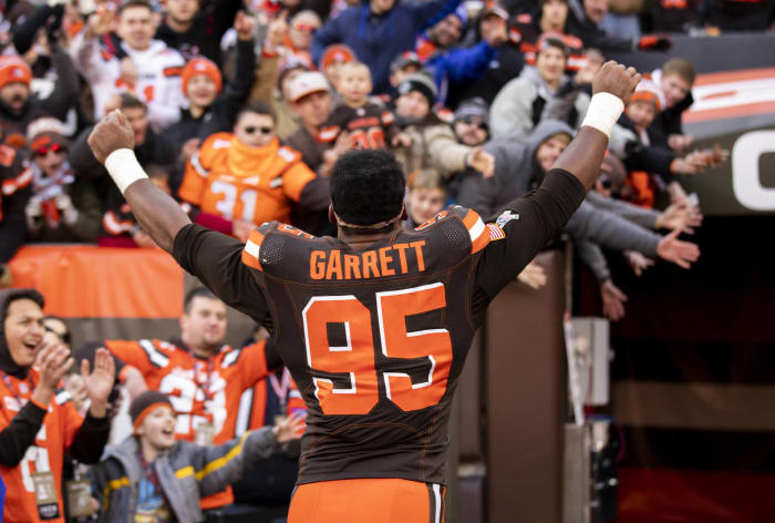 Yardbarker S 100 Bold Nfl Predictions For 2019 Yardbarker