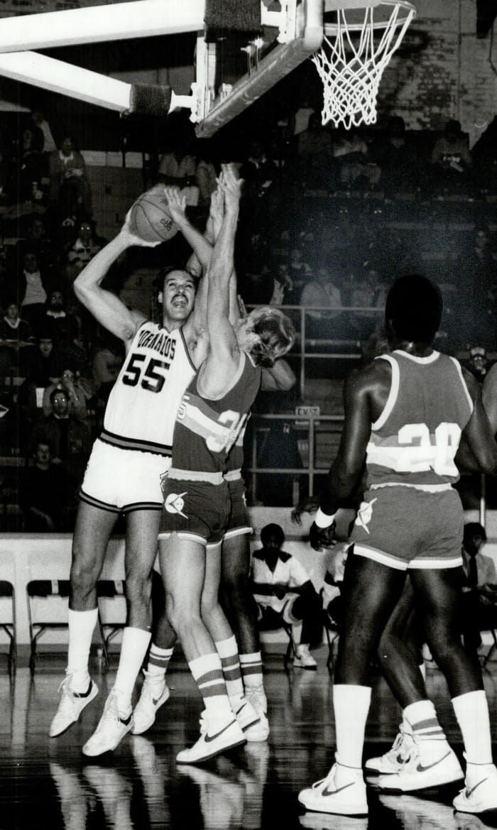 Professional Sports Leagues That Challenged The Establishment