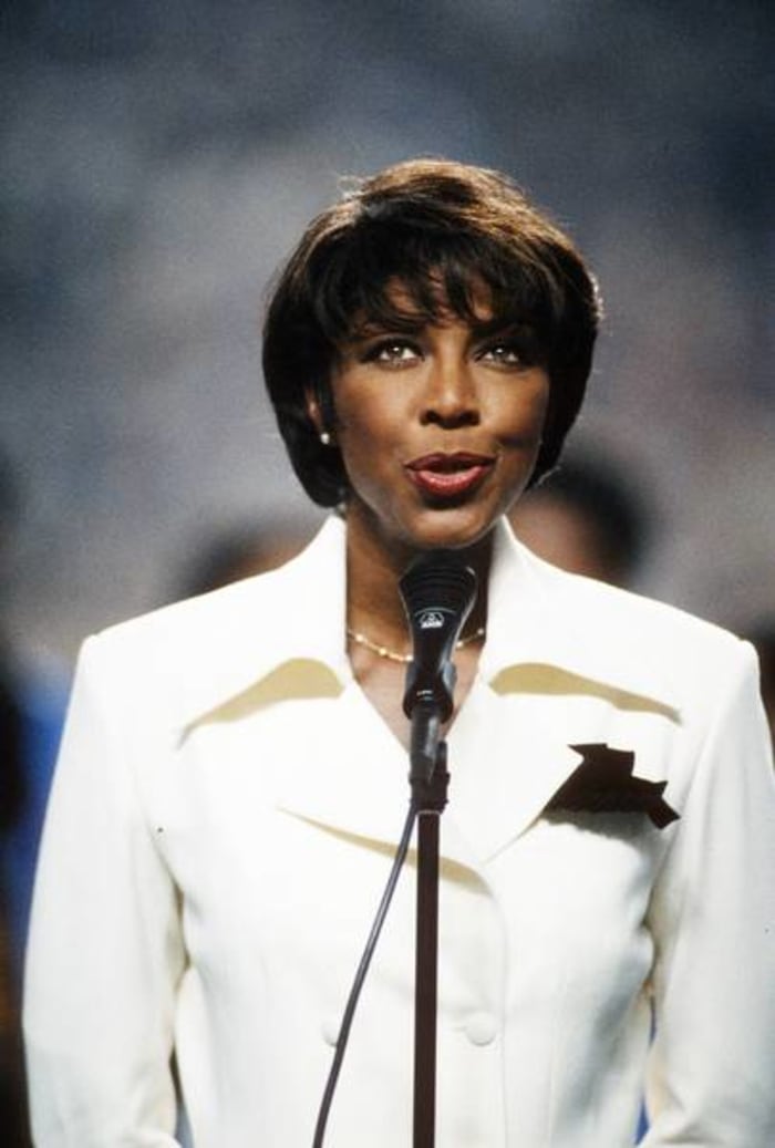 Super Bowl Halftime Shows And Anthem Performers Yardbarker