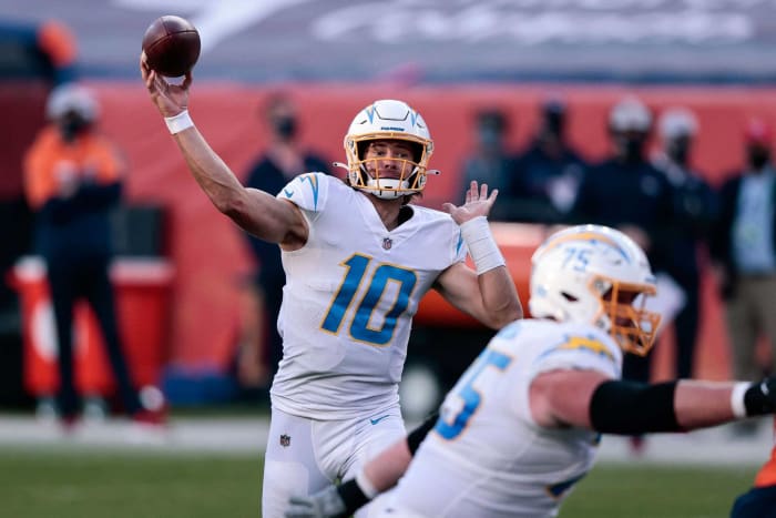 Los Angeles Chargers: D+