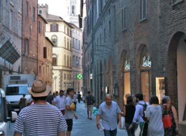 Study Abroad Reviews for Gap at CET Siena