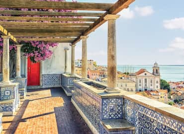 Study Abroad Reviews for CIEE: January in Lisbon