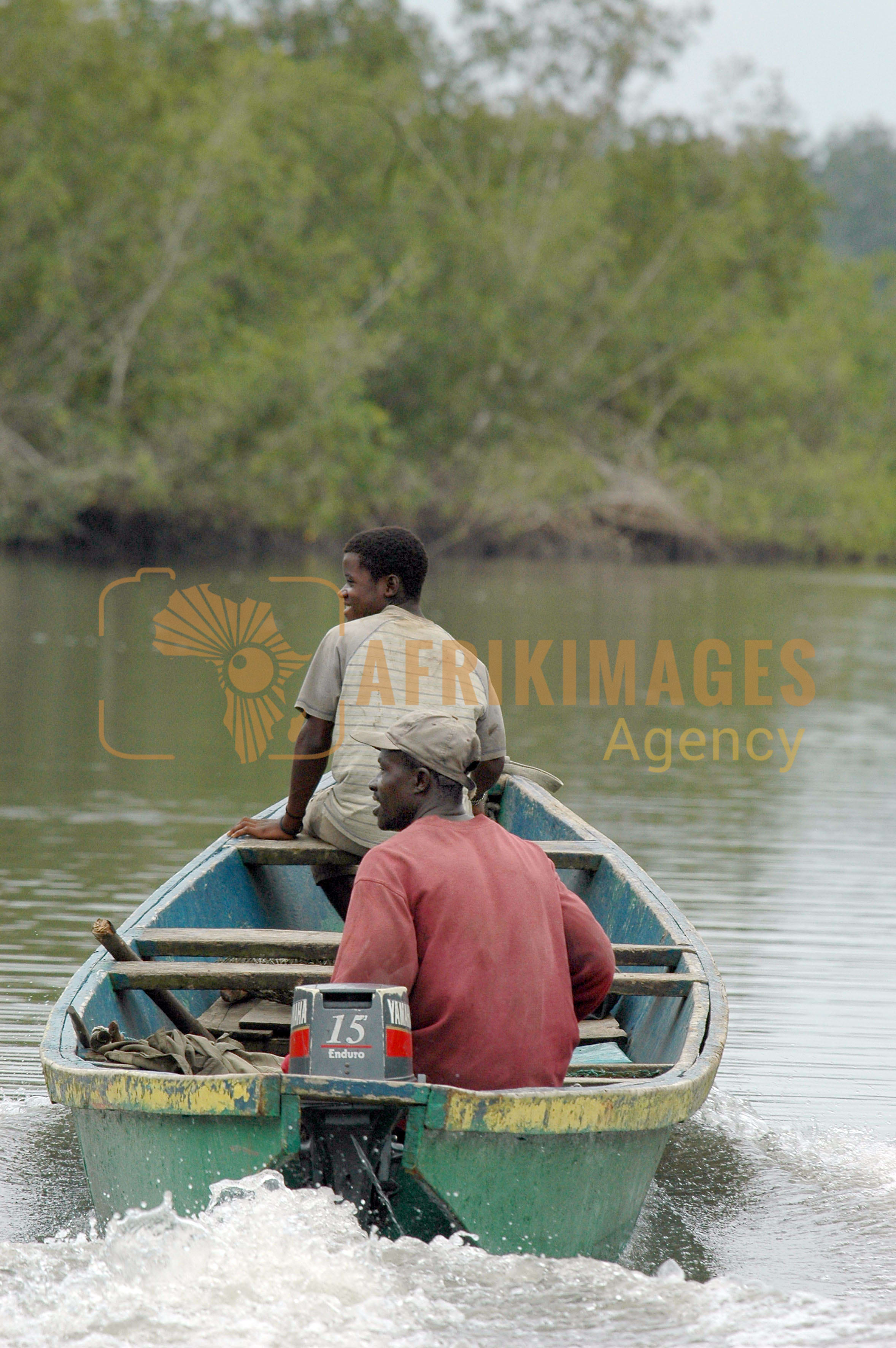 Afrikimages gabon / pêche