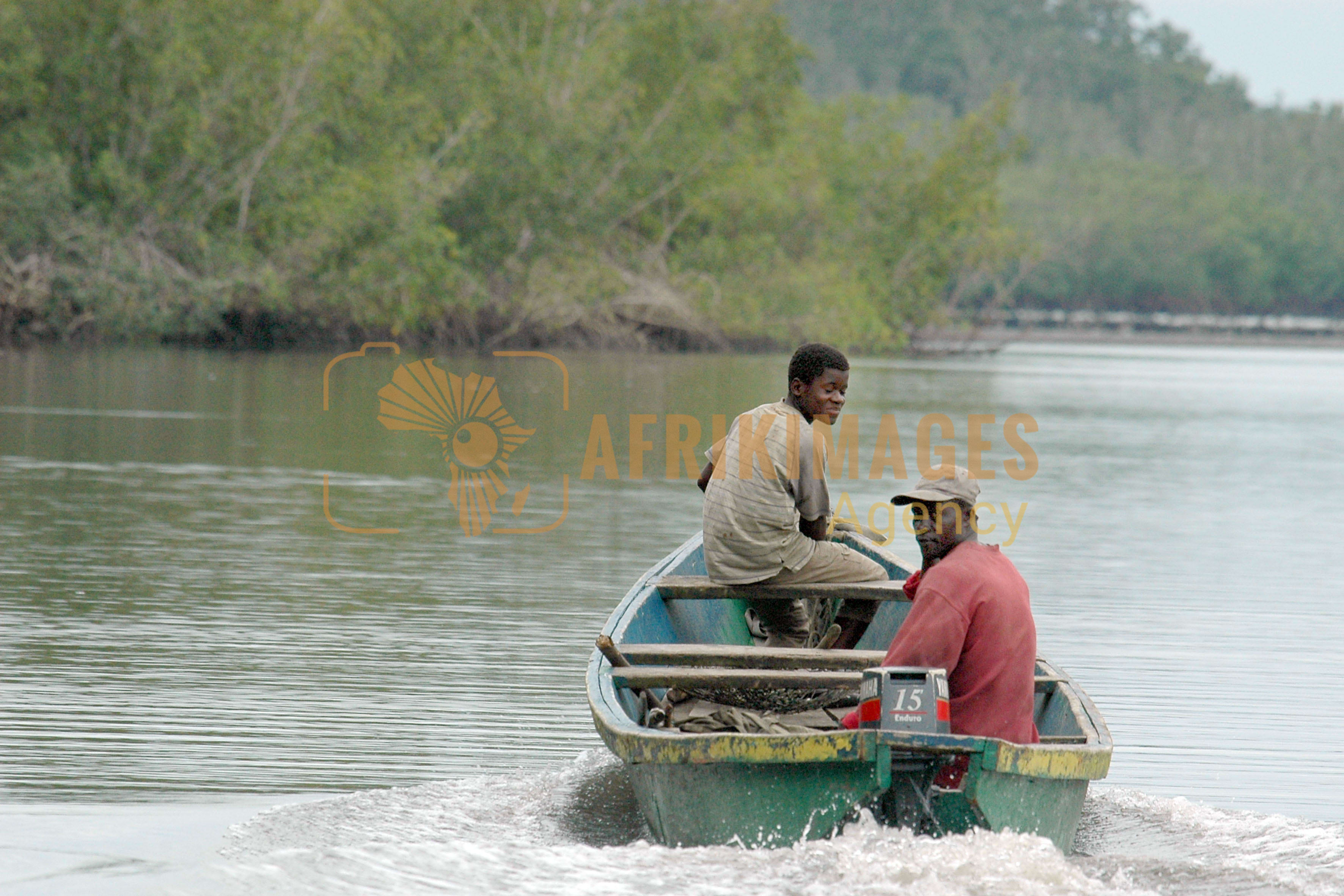 Afrikimages gabon / pêche