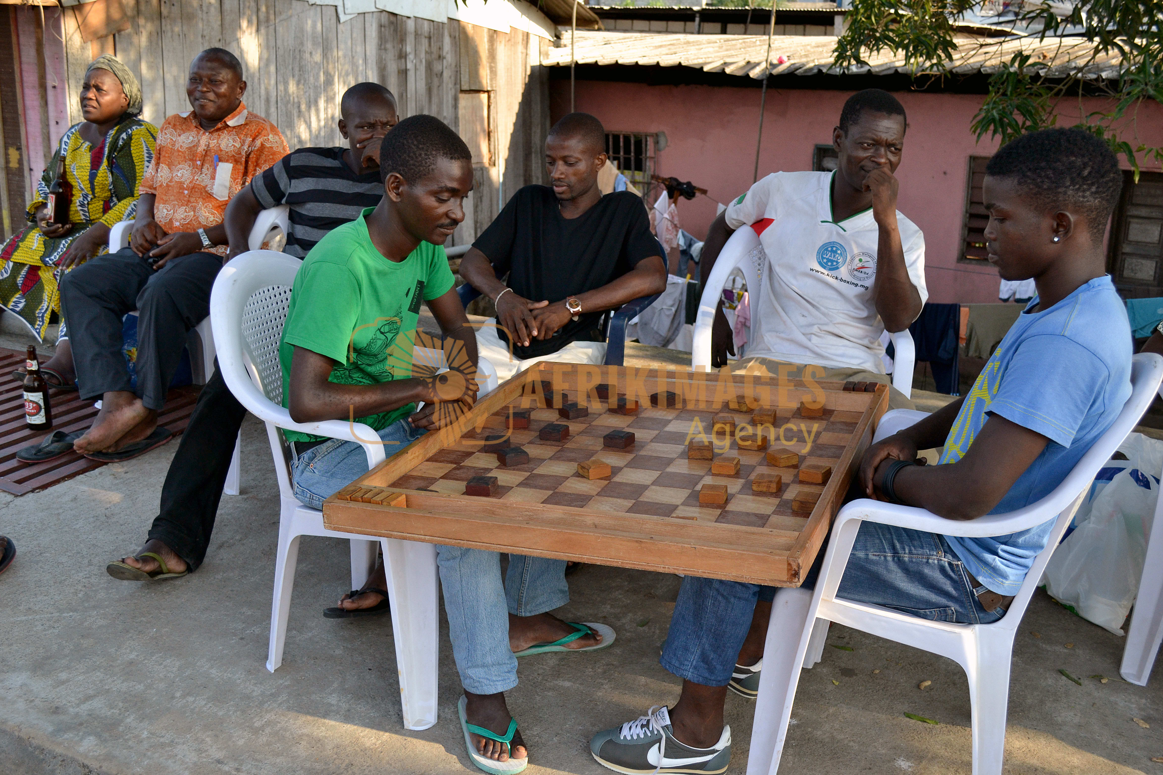 Afrikimages gabon / gens