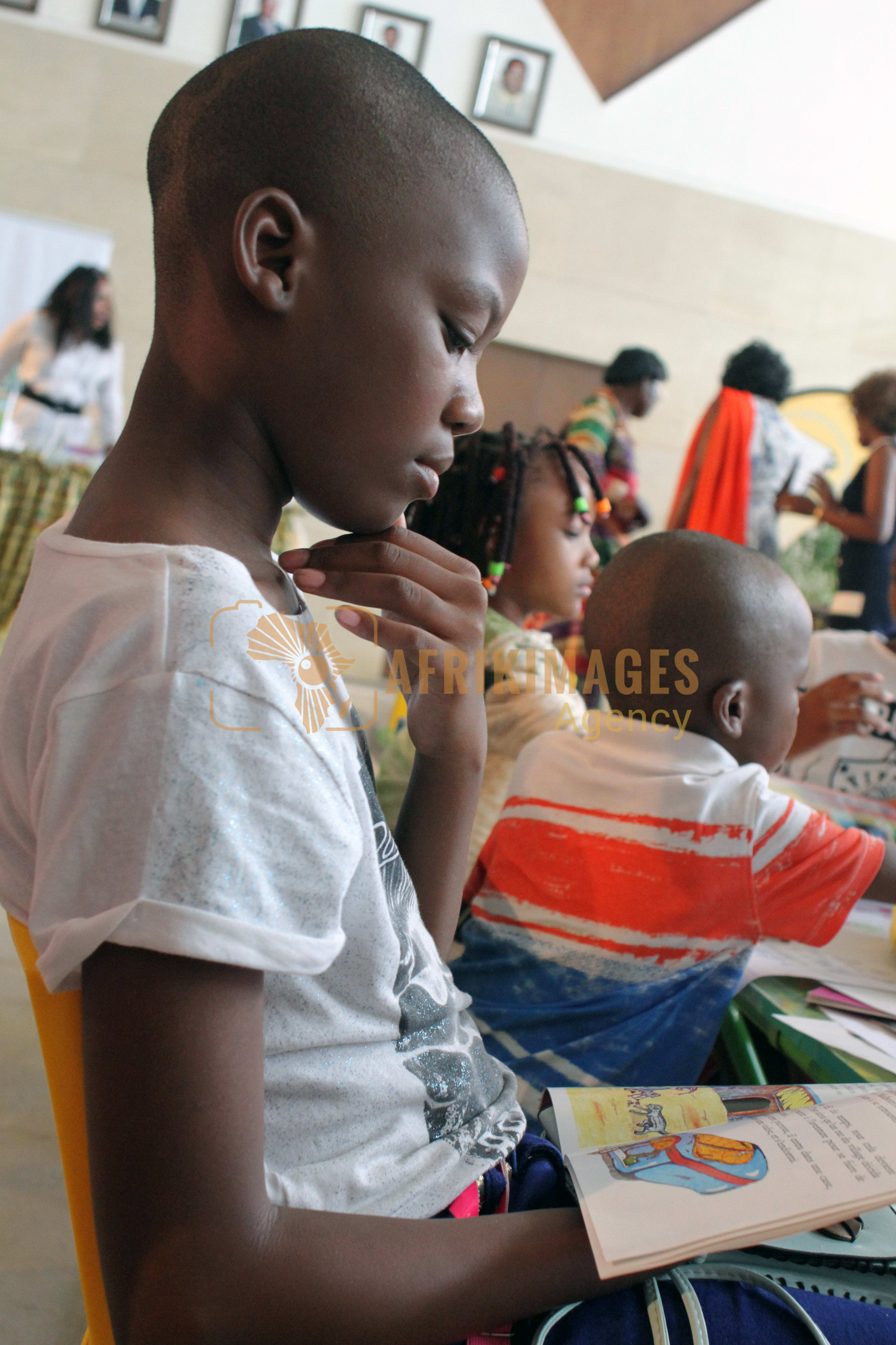 Afrikimages gabon/ écoles, collèges et lycées