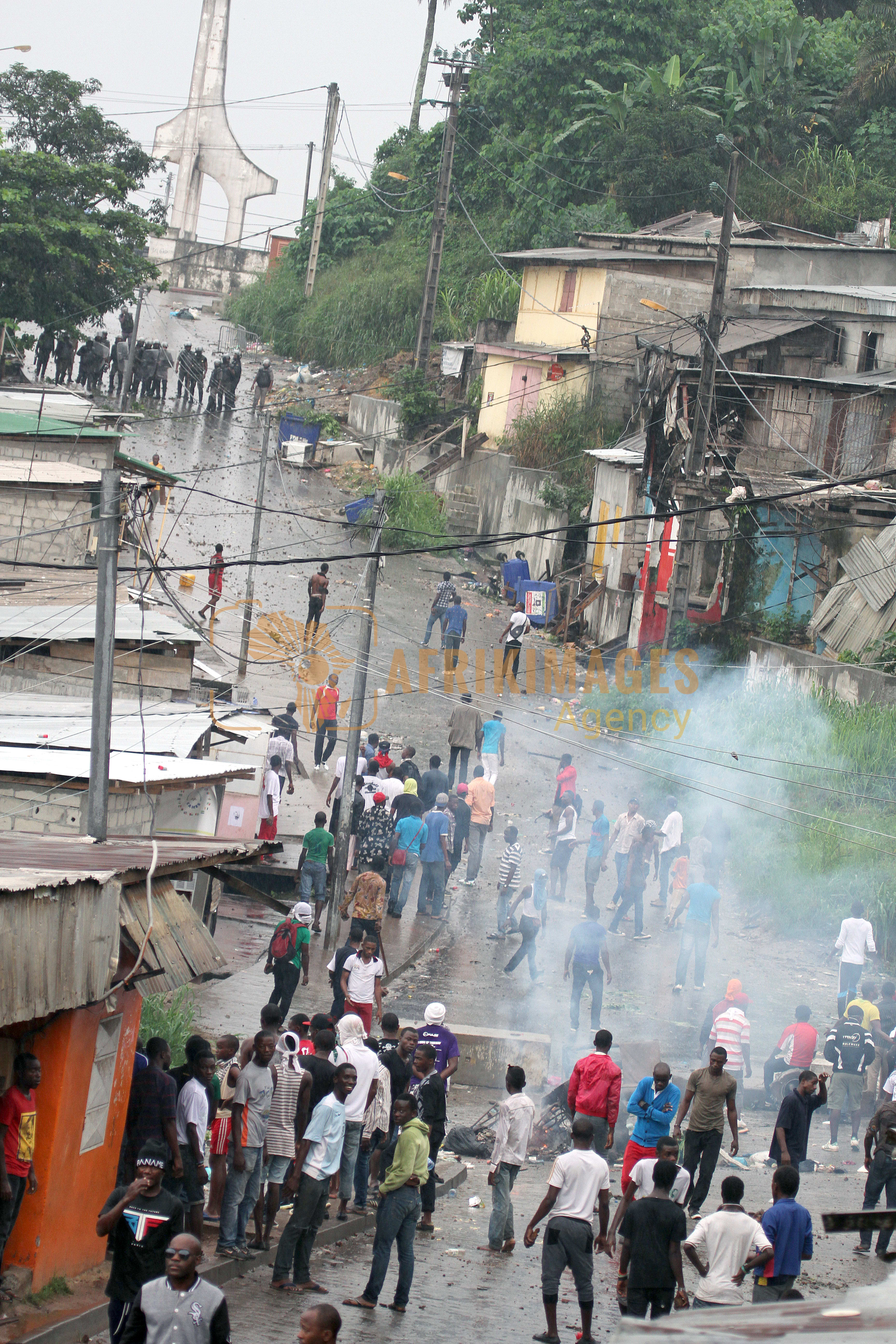gabon / manifestations violentes