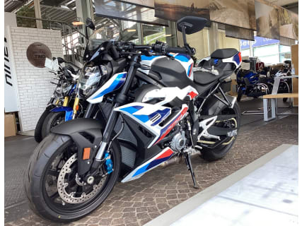 M 1000 R