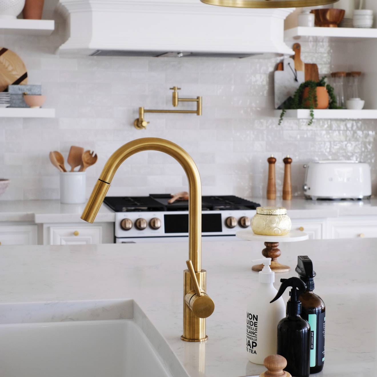 The 2 High Slab Backsplash Could Be Your Perfect Kitchen Design Solution —  DESIGNED