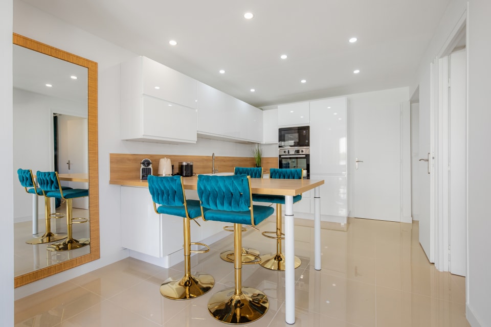 Le Grand Bleu, appartement au Mas de la Pinède avec terrasse