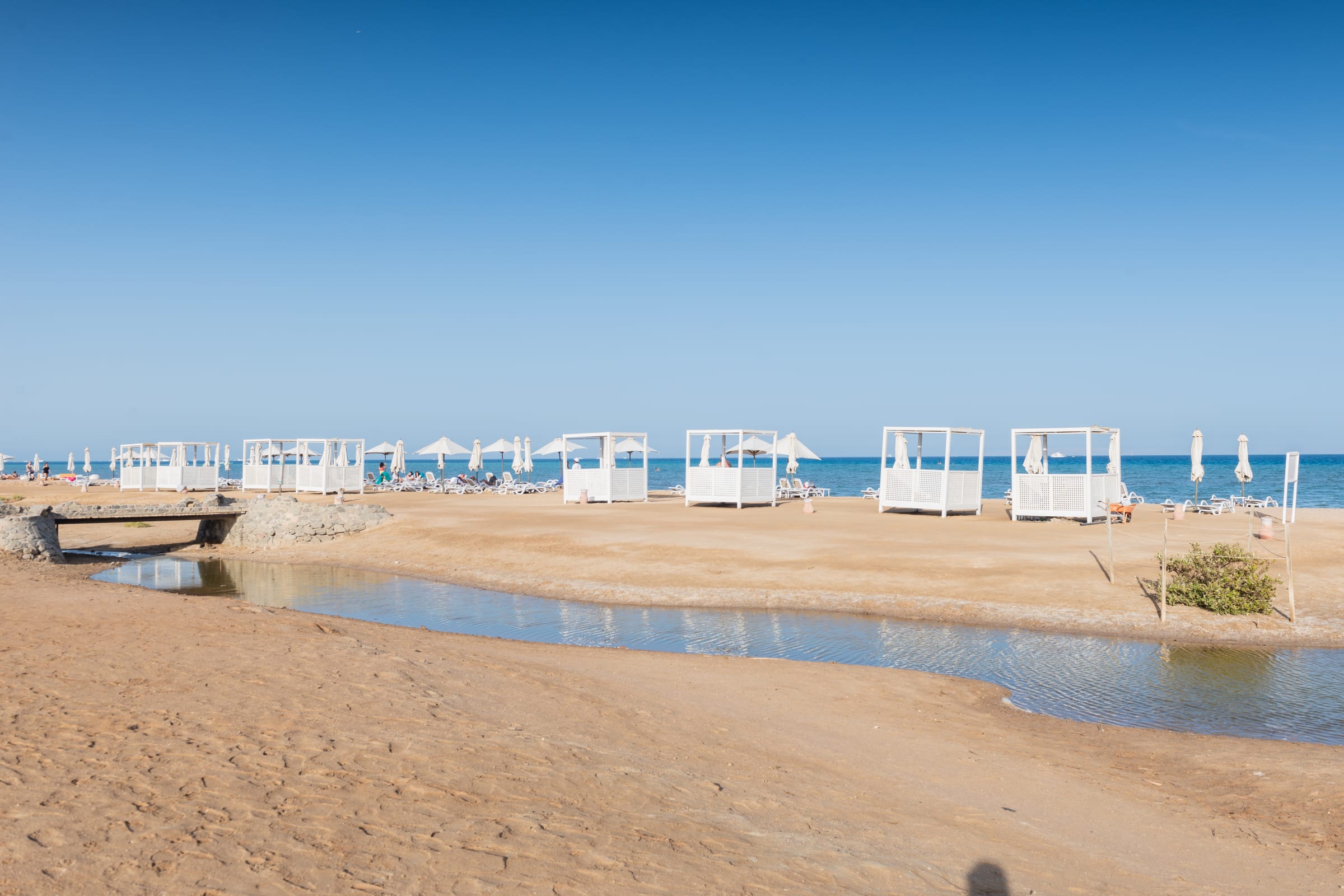 Exotic 1BDR w/ Outdoor Terrace | Pool & Beach Access — Apartment in Mangroovy Residence, El Gouna, Egypt — photo 36