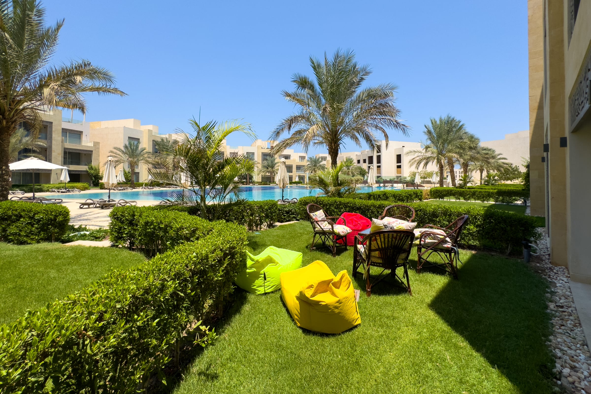 Staggering & Soothing 2 BDR w/ Pool View |Free Pool & Beach Access — Apartment in Mangroovy Residence, El Gouna, Egypt — photo 2