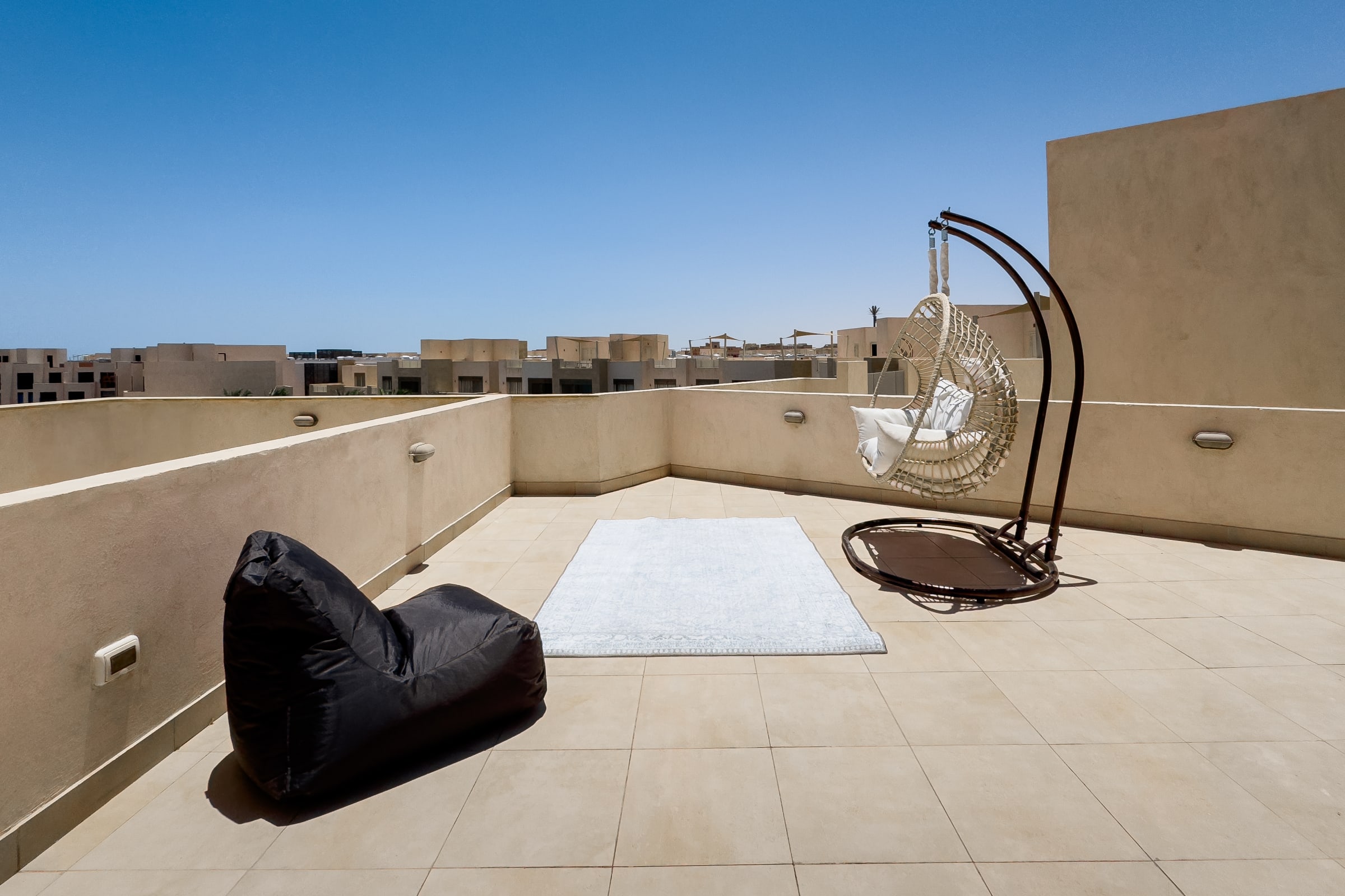 Glow & Tide 1BDR w/ Rooftop @ Mangroovy |Free Pool & Beach Access — Apartment in Mangroovy Residence- Gouna, El Gouna, Egypt — photo 16