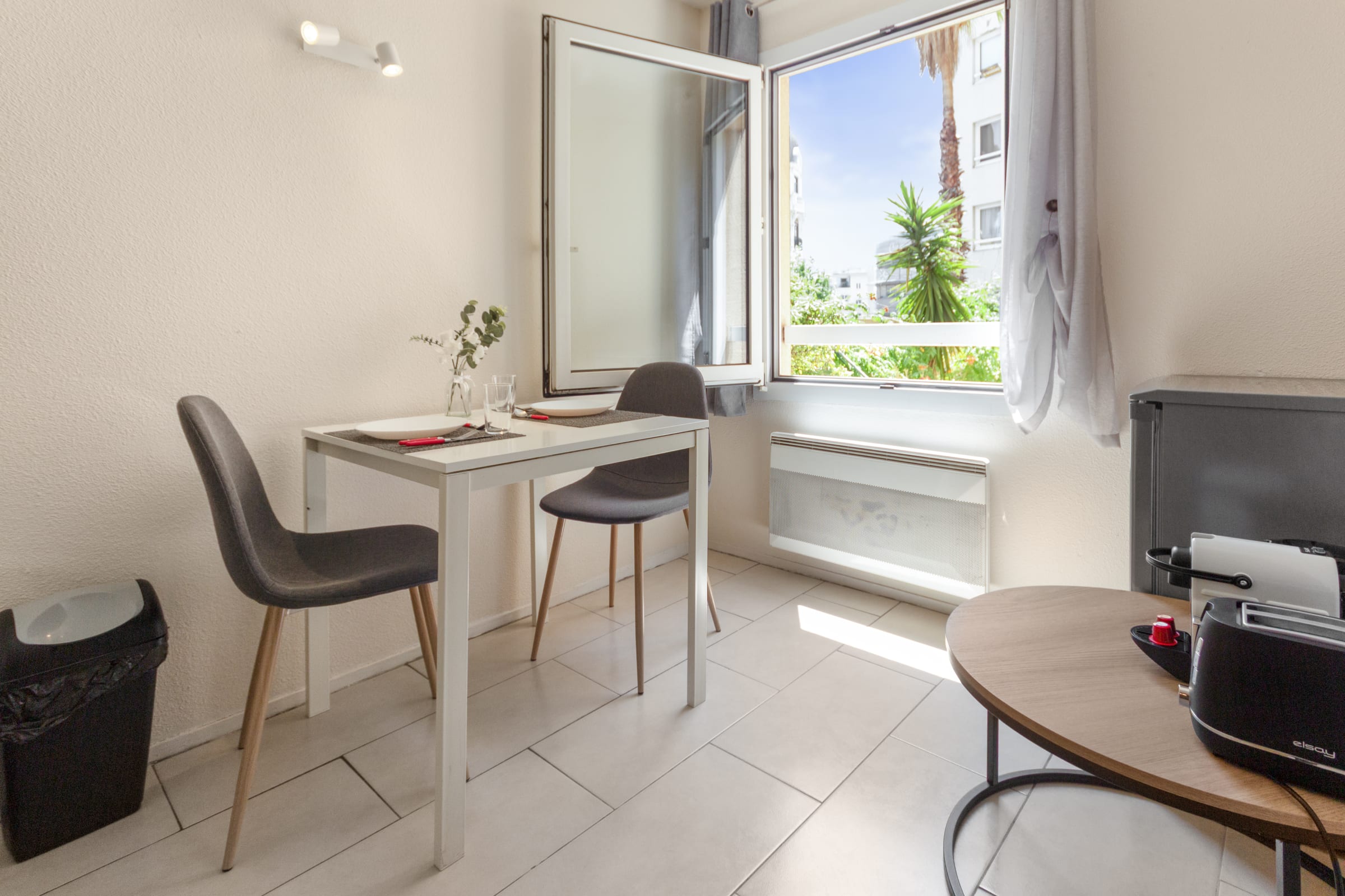 S 2P NICE WC - LE BOUGAINVILLE