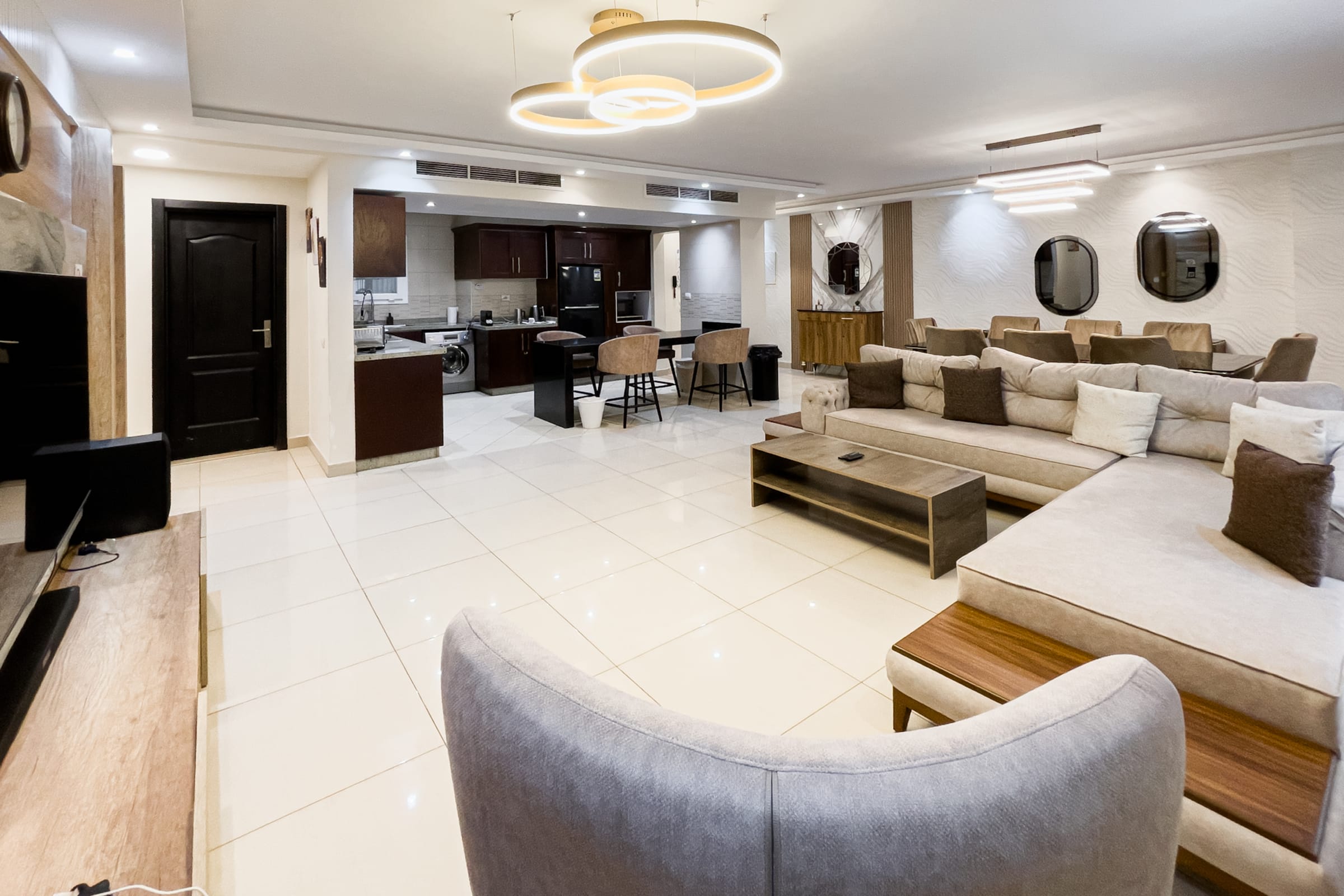 Calm & Classy 2BR - 5 min to Airport — Apartment in Plot 1258 El-Nasr Rd, Sheraton Al Matar, El Nozha, Cairo Governorate 11799, Egypt, Cairo, Egypt — photo 5