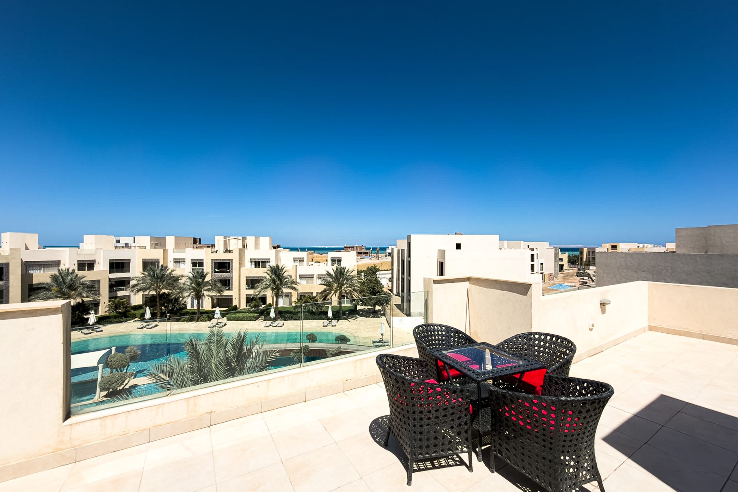 Tropical 2BDR W/Rooftop @ Mangroovy | Pool & Beach Access — Apartment in Mangroovy Residence, El Gouna, Egypt — photo 10