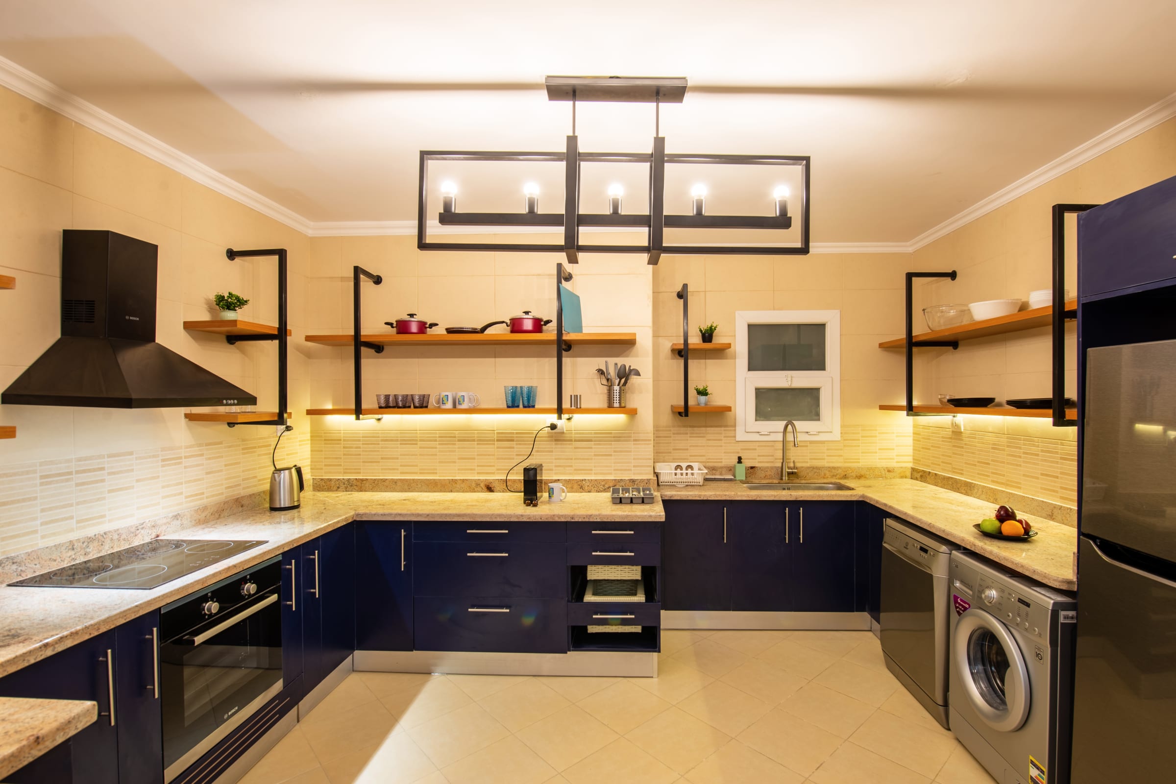 Posh & Panoramic 2BDR Apt. | 5 Min To Airport — Unit in Ocean Blue Heliopolis, Building number 1, Apartment 201, Cairo, Egypt — photo 6
