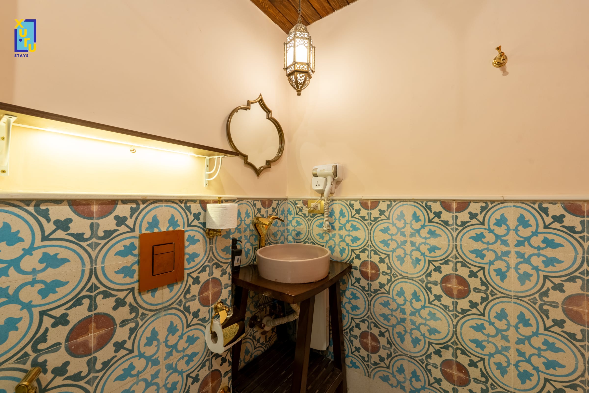 Retro Haven Studio @ Downtown Cairo — Unit in 15 Al Bustan St, Bab Al Louq, Abdeen, Cairo Governorate 4280120, Cairo, Egypt — photo 11