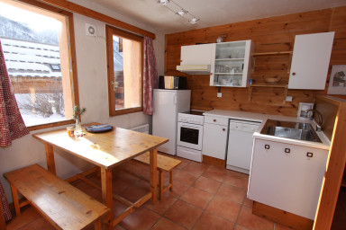 Chalet Le Leyrier -cuisne équipée et fonctionnelle - 05100 Névache