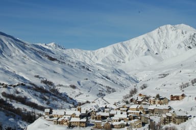 Ski village Le Chazelet; 10mn far by car