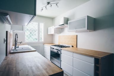 Fully-equipped kitchen with a gas stove
