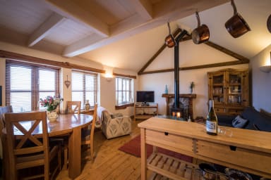 Living room & Dining area