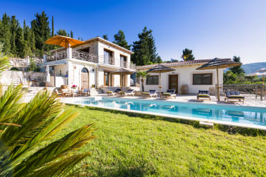 THE VIEW Villa,exclusive,big pool & bar,ideal for up to  14 ppl