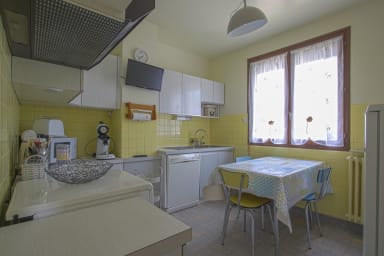 CUISINE EQUIPEE