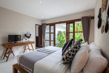 Villa Imbuh 2 | 3 bedroom private luxury villa in Berawa Canggu