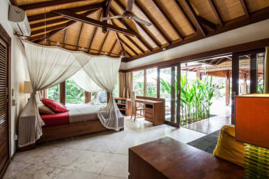 Villa Kiki | 3 bedrooms Private villa rental in Seminyak Bali