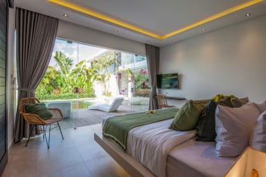 Villa Elisa | 4 bedroom luxury villa walk distance to beach Berawa Canggu