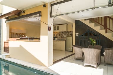 Studio Sami Luwih (Bawa) | Private apartment in Seminyak with shared pool
