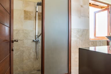 Studio Sami Luwih (Bawa) | Private apartment in Seminyak with shared pool