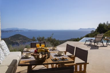Villa Lavender-Villa de luxe, avec vue imprenable sur la mer!