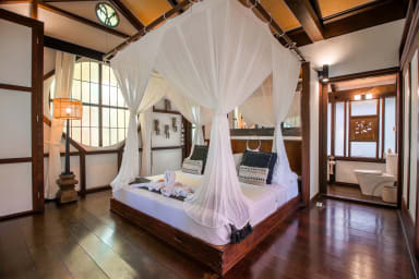 Villa Sembunyi | 5 bedroom private luxury villa rental next to Seminyak Bali