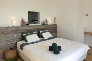 Main Bedroom N°5 with personnal access terrace and sea view