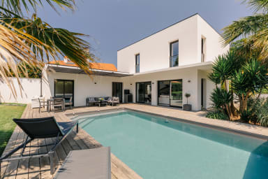 Villa California a chic and contemporary vibe. Heated swimming pool