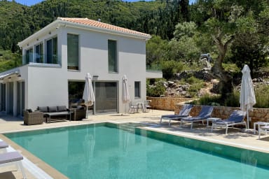 Brand new Glass Villa,ultimate privacy & tranquility,closeto Agios Nikitas
